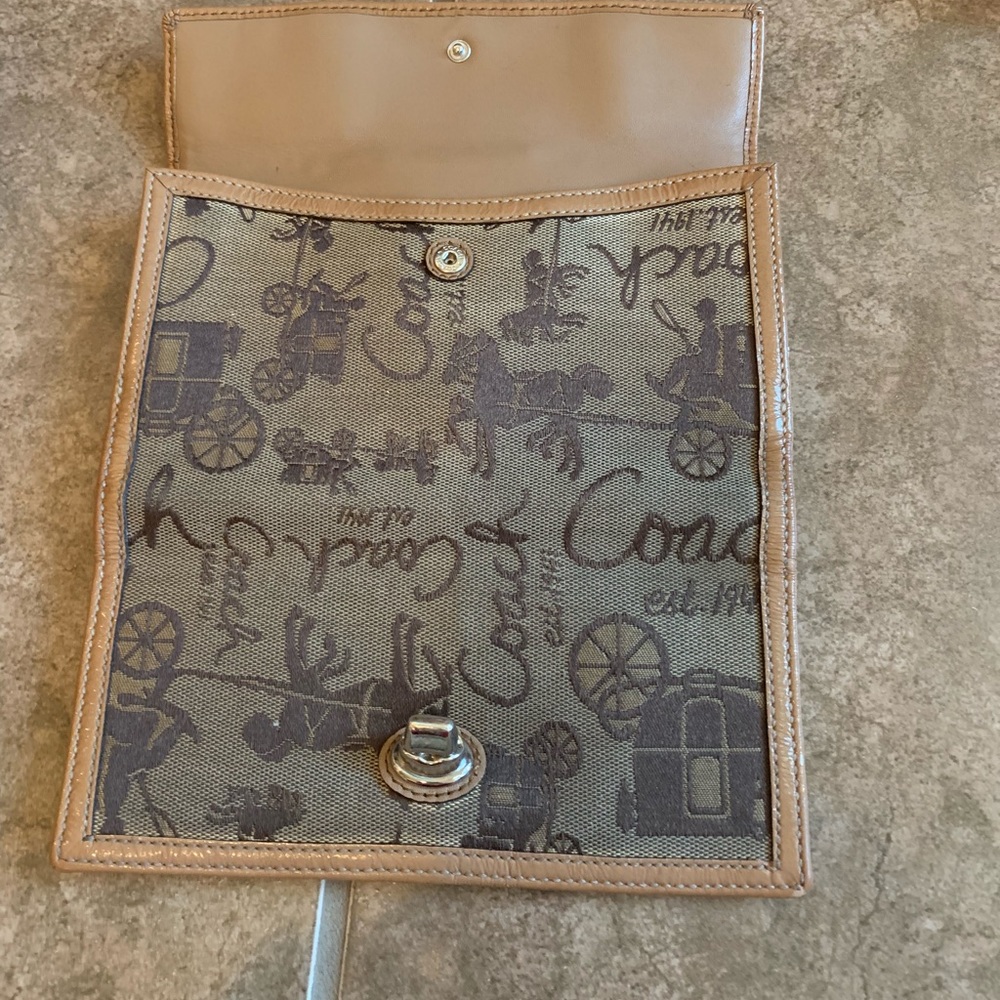 Coach stagecoach wallet